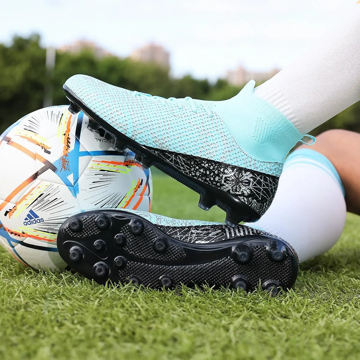 Adult Soccer Cleats Men Lightweight Football Boots Breathable Professional Sneaker Sport Athletic Ground Football Shoes
