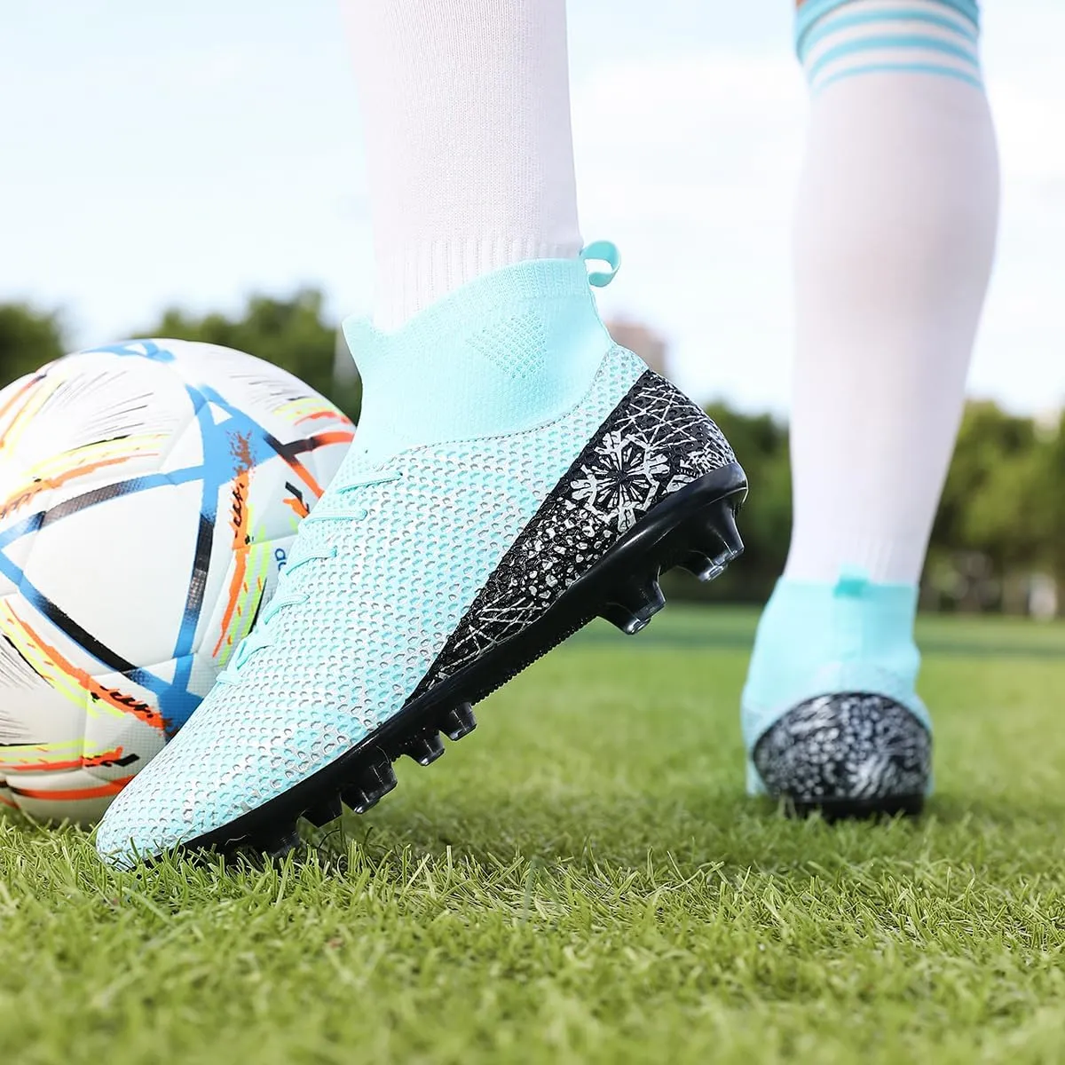 Adult Soccer Cleats Men Lightweight Football Boots Breathable Professional Sneaker Sport Athletic Ground Football Shoes