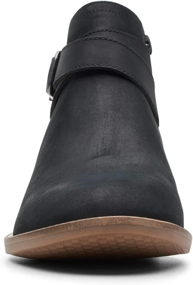 Clarks Women's Camzin Hale Ankle Boot