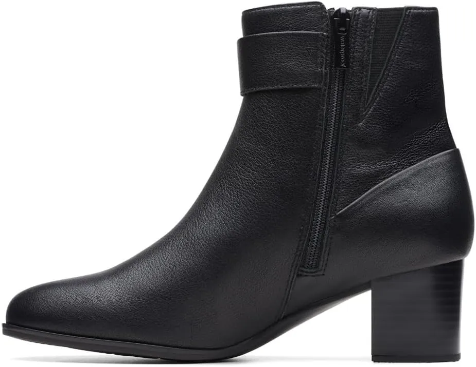 Clarks Women's Loken Zip Waterproof Fashion Boot