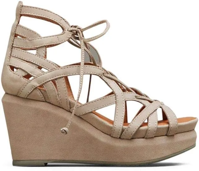 Gentle Souls by Kenneth Cole Women's Joy Wedge Sandal