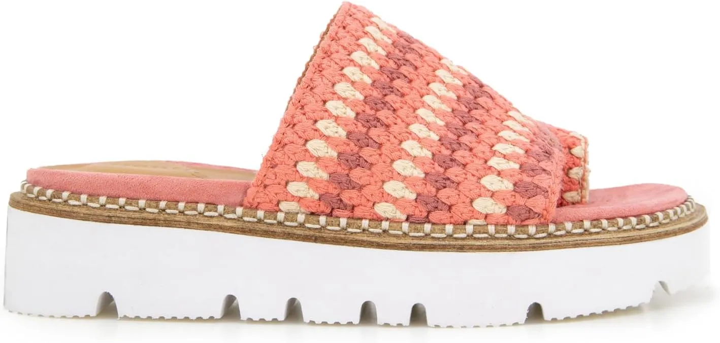 Gentle Souls by Kenneth Cole Women's Lavern Wedge Sandal