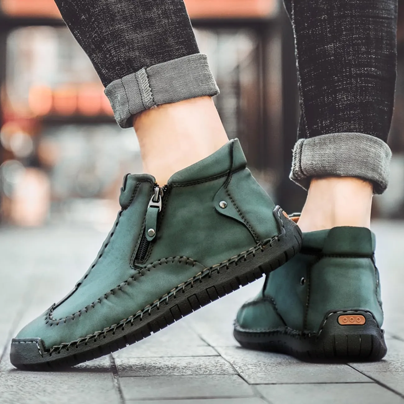 Men's Casual Leather Loafers Fashion Comfortable Chelsea Boots Hand Stitched Slip On Mid-top Shoes