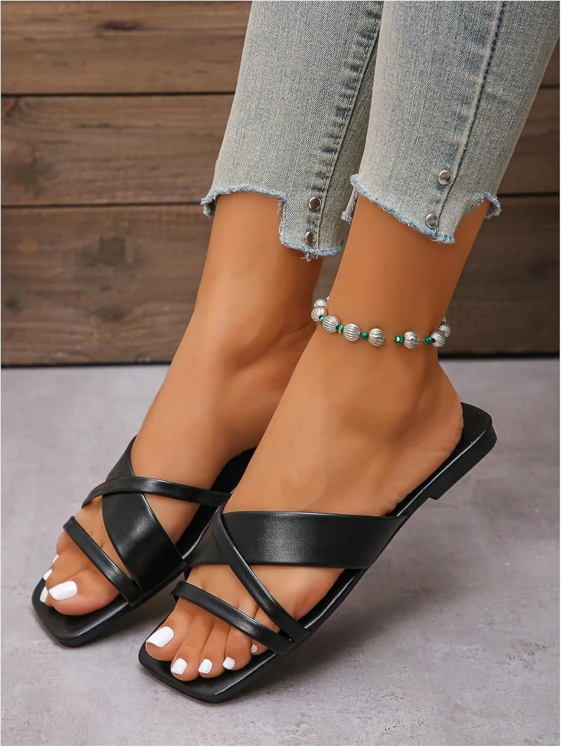 OYOANGLE Women's Leather Strappy Square Open Toe Flat Sandal Fashion Criss Cross Slip on Slide Sandals