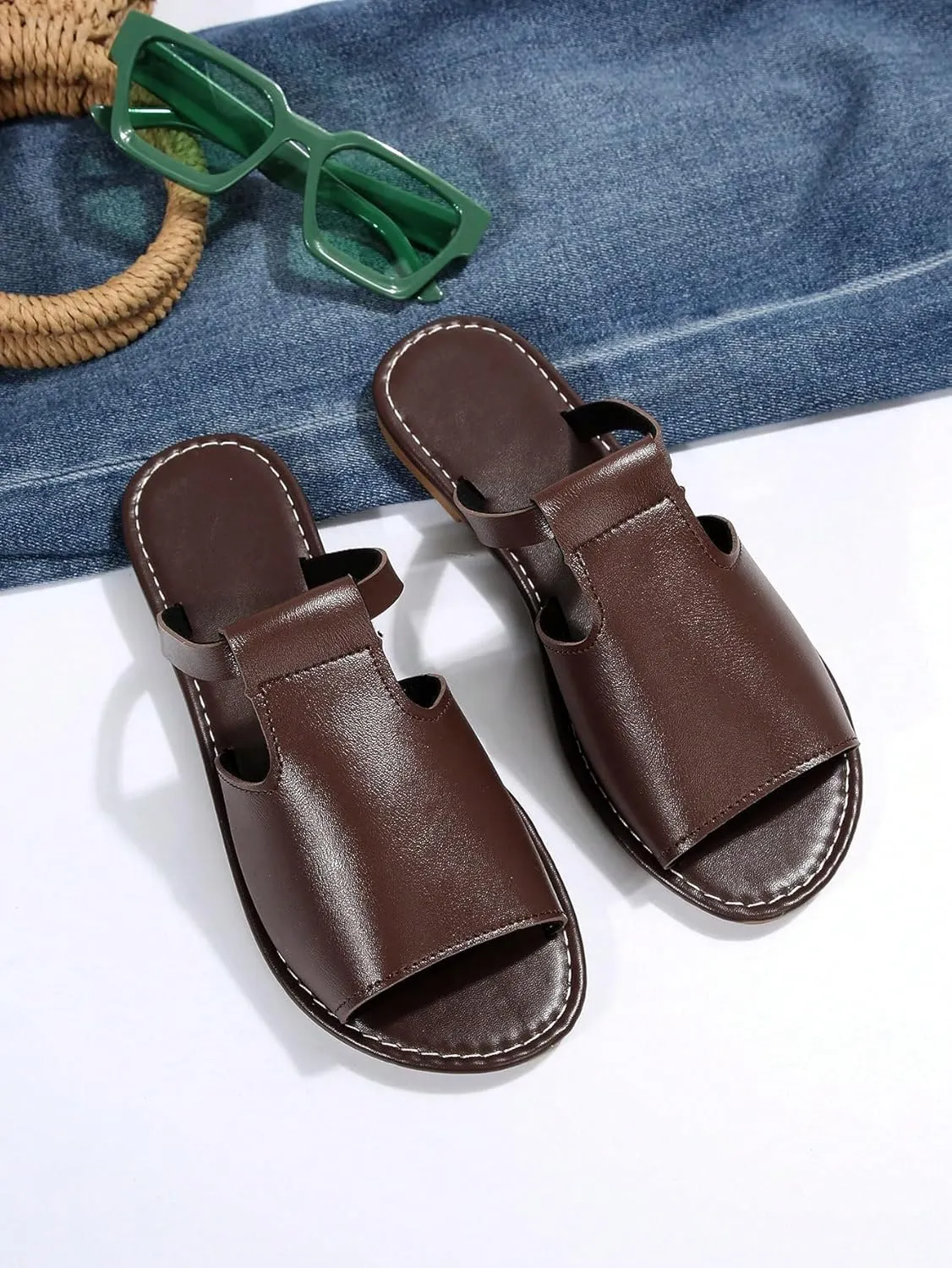Verdusa Women's Cut Out Slide Sandals Open Toe Summer Flat Sandals Outdoor Shoes