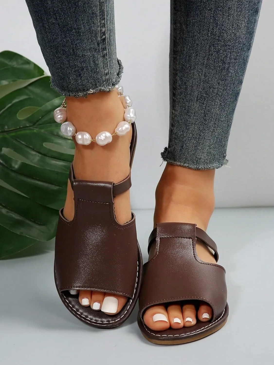 Verdusa Women's Cut Out Slide Sandals Open Toe Summer Flat Sandals Outdoor Shoes