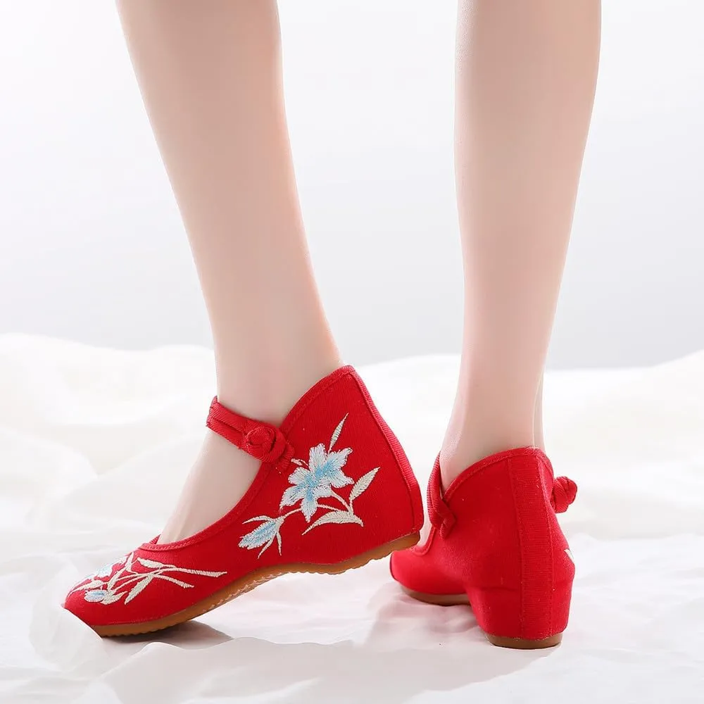 Women's Floral Embroidered Buckle Flat Shoes Handmade Flower Embroidery Round Toe Dress Mary Jane Shoes Cheongsam Shoes